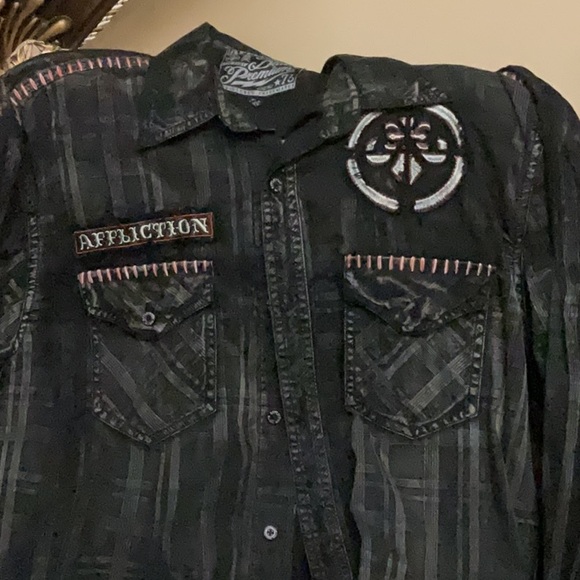 Used - Picture 1 of 6